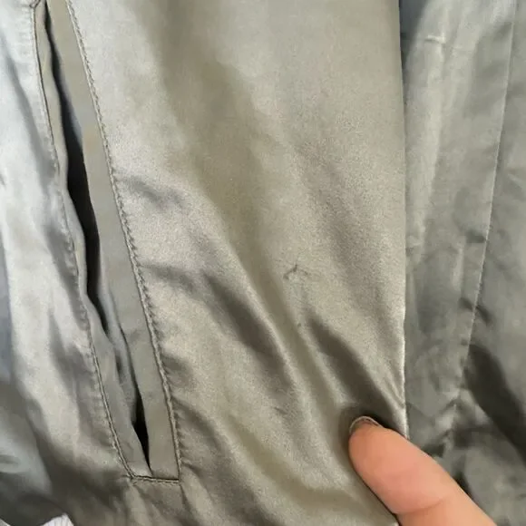 Hollister Bomber Jacket Womens Medium Pink Embroidered Tiger Reversible Zip Up - Picture 4 of 14